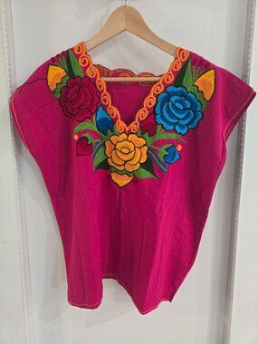 NWOT Mexican Hand-Embroidered Floral Blouse Hot Pink Boho Artisan Top Size L/XL